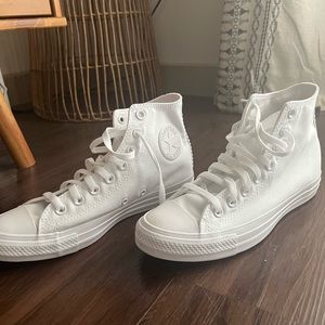All white converse with pearl detail!